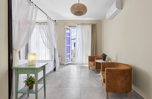 Hacımemis Hotel | PANDA ALAÇATI OTEL