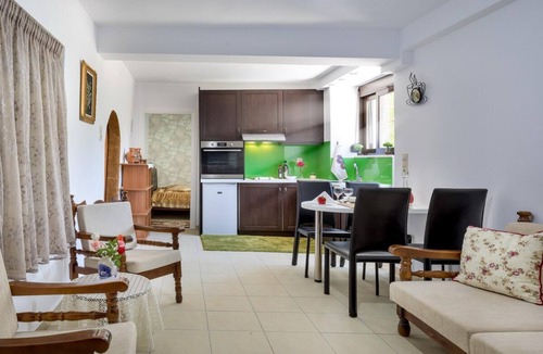 Panethimos House | Panethimos House in nature