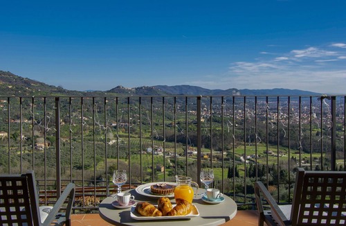 Buggiano House | Panorama by Interhome
