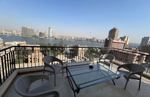 Al Duqqi Apartment | Panorama Nile view duplex in Giza - Dokki