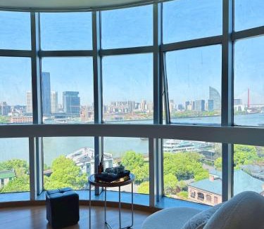 Downtown Shanghai Apartment | Panorama River Suite with bedside view of Huangpu river & sunset, Near Lujiazui & Metro Line 4
