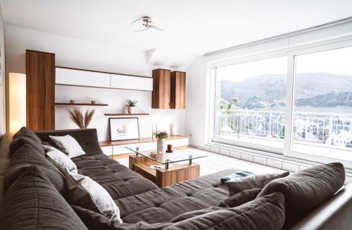 Historic Downtown Apartment | Panoramablick - Großzügige Ferienwohnung mit Panorama- & Burgblick