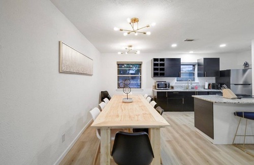 White Rock Hills Cottage | Panoramic 4BR 3B Home With Pool, Grill, Sauna & Game Room