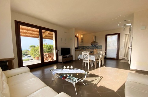 Cefalu Villa | PANORAMIC AIR-CONDITIONED VILLA WITH PRIVATE GARDEN AND PARKING
