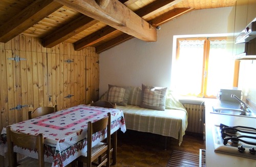 Villeneuve Apartment | Panoramic Apartment Entrance Valleys Gran Paradiso National Park