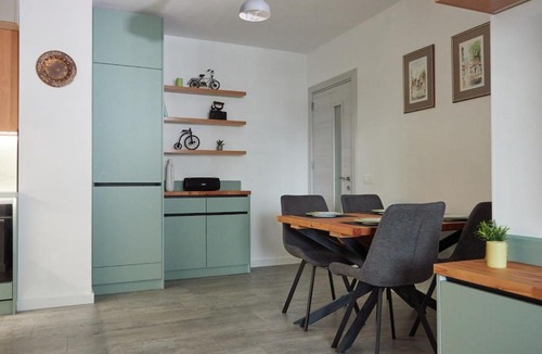 Iskar Apartment | Panoramic Apartment Direct Metro Access