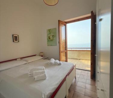 Piraino House | Panoramic apartment in Gliaca di Piraino