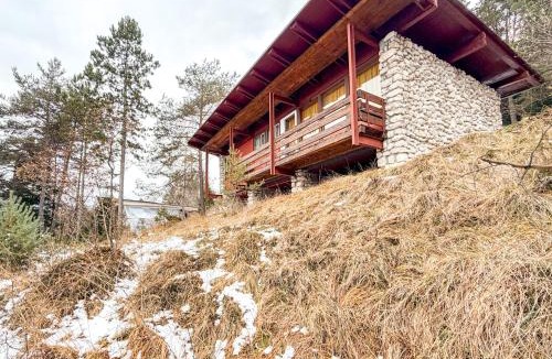 Borca di Cadore Ski Chalet | Panoramic chalet in the ENI Village near Cortina