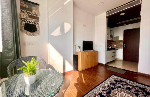 Khattalwada Apartment | Panoramic City Views Chapter 2 -15th Floor Studio Apartment