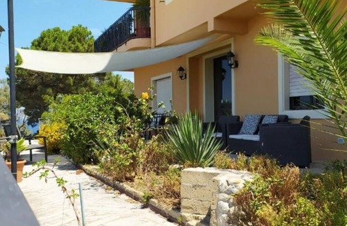 Pellaro House | Panoramic cottage between sea, nature and relaxation.