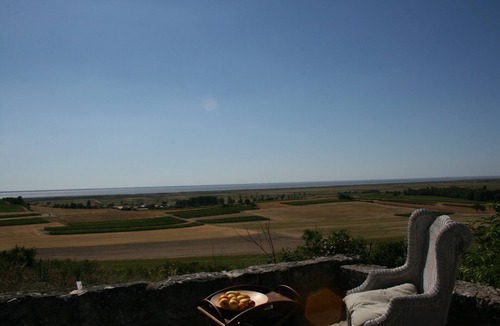 Saint-Romain-sur-Gironde House | Panoramic view of the Gironde estuary