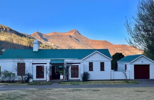 Clarens Villa | Panoramic @ Gino's
