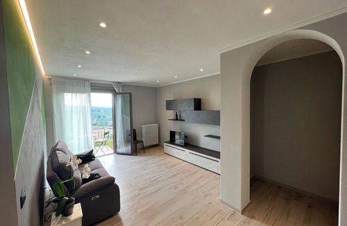 Agliano Terme Apartment | PANORAMIC HILLSIDE APARTMENT