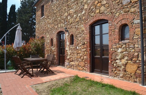 Casalappi House | Panoramic three-room apartment with garden, swimming pool, tennis, in the countryside near the sea and services