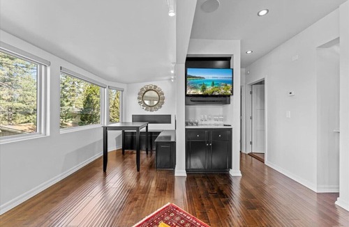 Brockway Cabin | Panoramic Lakeview Retreat