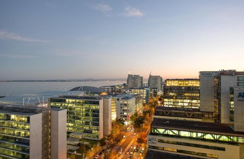 Parque das Nacoes Apartment | Panoramic Living