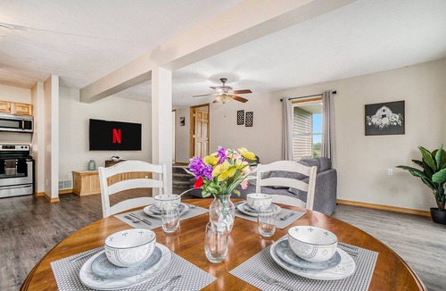 Williamsburg House | 🐎 Panoramic Meadow View 3BDR Cottage close to Horse Shows - 8365!