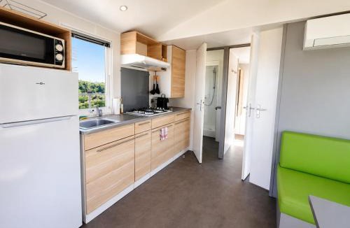 Chiatra Apartment | Panoramic mountain view, sea 15 min away with AC