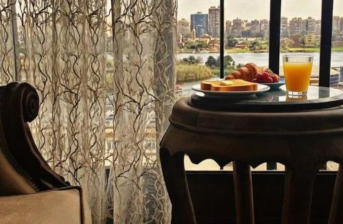 Giza Apartment | Panoramic Nile View, 1st Line, Centric Location