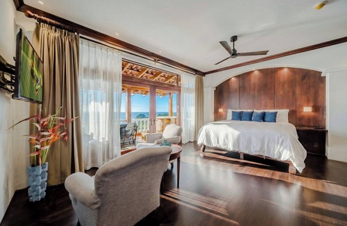 Canton Quepos Condo | Panoramic Ocean-View, 4 BR, Luxe Penthouse Condo