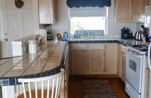 Dillon Beach Cottage | Panoramic Ocean View-3 Min Walk To Beach
