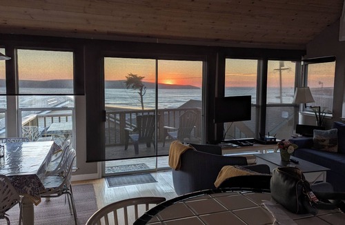 Dillon Beach Cottage | Panoramic Ocean View-3 Min Walk To Beach
