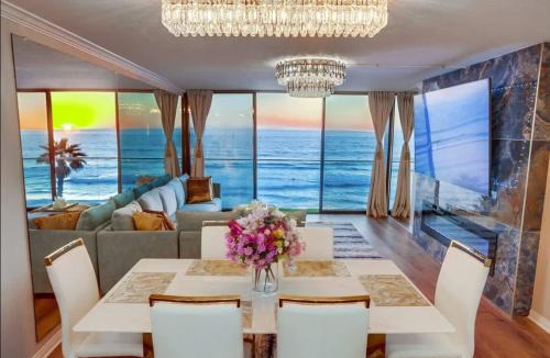 North Pacific Beach House | Panoramic Ocean Views Beach & Boardwalk Access