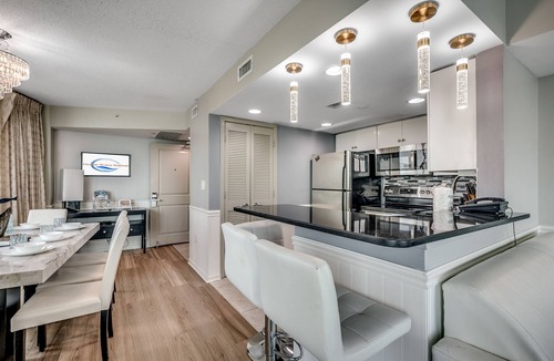 Downtown Myrtle Beach Condo | Panoramic Oceanfront Condo, Highly Sought After End Unit, Glass Wrapped Around