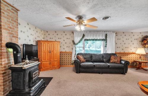Seneca Rocks House | Panoramic Paradise - Best View of Seneca Rocks