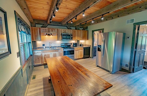 Ohiopyle Cabin | Panoramic Point Cabin - Beautiful Mountain Retreat for Families