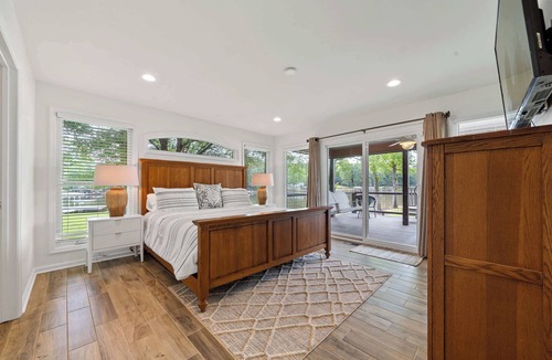 Eatonton House | Panoramic Point - Sleeps 12, Amazing Views + More!