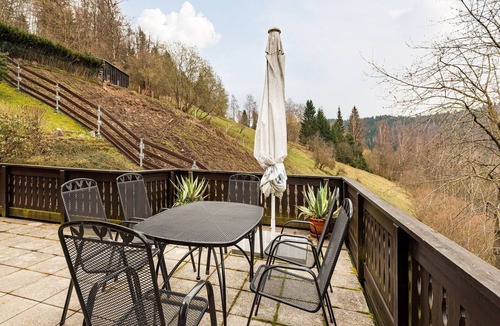 Unterschonau House | Panoramic Retreat in Thuringia