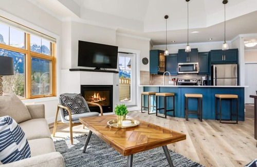 Canmore Condo | Panoramic Rockies. The Best of Canmore at Your Doorstep. Make Your Grand Escape.