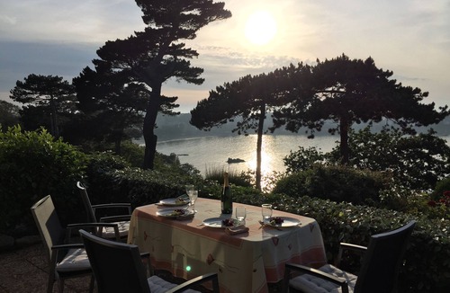 Dinard Apartment | PANORAMIC SEA VIEW apartment in Dinard