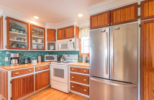 Peaks Island Cottage | Panoramic Sea Views Oceanic Hot Tub Epic Food Scene