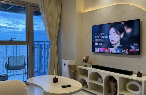 Tambo Condo | Panoramic Seaview 2BR Near Airport Facing the Bay