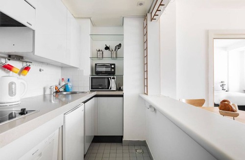 Tel Aviv Promenade Apartment | Panoramic Seaview Balcony Escape by Sea N Rent