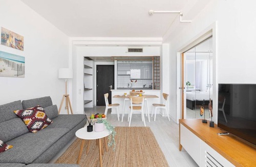 Tel Aviv Promenade Apartment | Panoramic Seaview Balcony Escape by Sea N Rent
