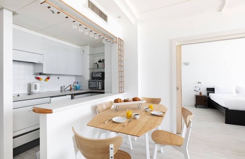 Tel Aviv Promenade Apartment | Panoramic Seaview Balcony Escape by Sea N Rent