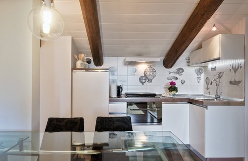 Cit Turin Apartment | Panoramic skylight apartment. Private car parking, wifi