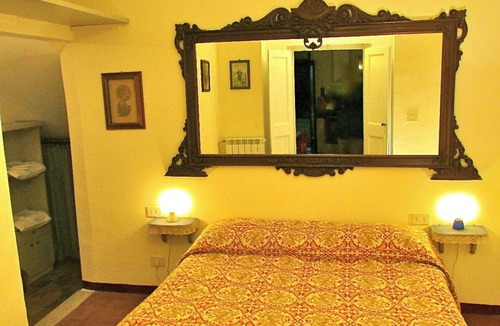 Tocco da Casauria House | PANORAMIC SUITE in the GARDENS: small cottages (x 2-4 p) between mounts & beach