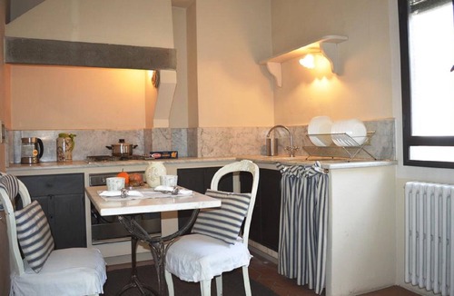 San Lorenzo Apartment | Panoramic Suite near Duomo and Station