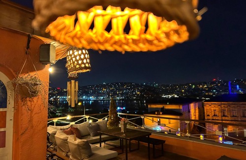 Istanbul City Center Villa | Panoramic Terrace Oasis: Stunning Sea Views and Iconic Landmarks in Balat