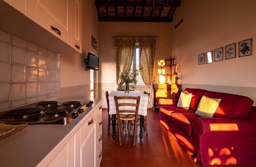 Santa Veneranda Apartment | Panoramic three-room apartment with terrace and summer pool