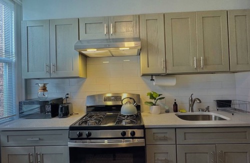 Weehawken Apartment | Panoramic Views of NYC 15 mins to NYC