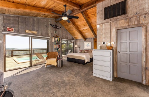 Mariposa Cabin | Panoramic view Cabin on 122 acre ranch with private pool and hot tub