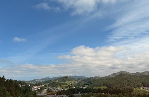 Sandnes Apartment | Panoramic View Central Townhouse - Free Parking and Terrace