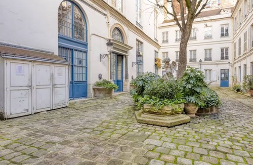 Sorbonne Apartment | Panoramic View St-Germain-des-Prés