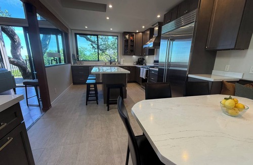 Los Ranchitos House | Panoramic Views! 7BR+Loft, Sleeps 19 -15m to SF, GGB or Napa. Central location!
