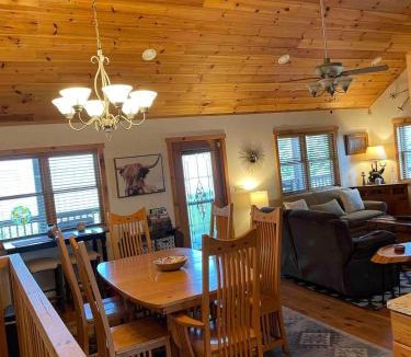 Purlear House | Panoramic views Endless relaxation! Blue Ridge Pky